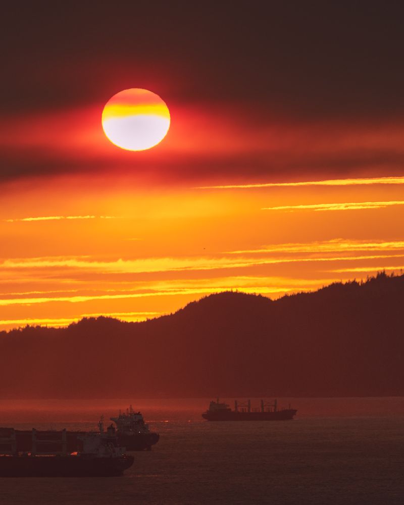 Smoke season sun