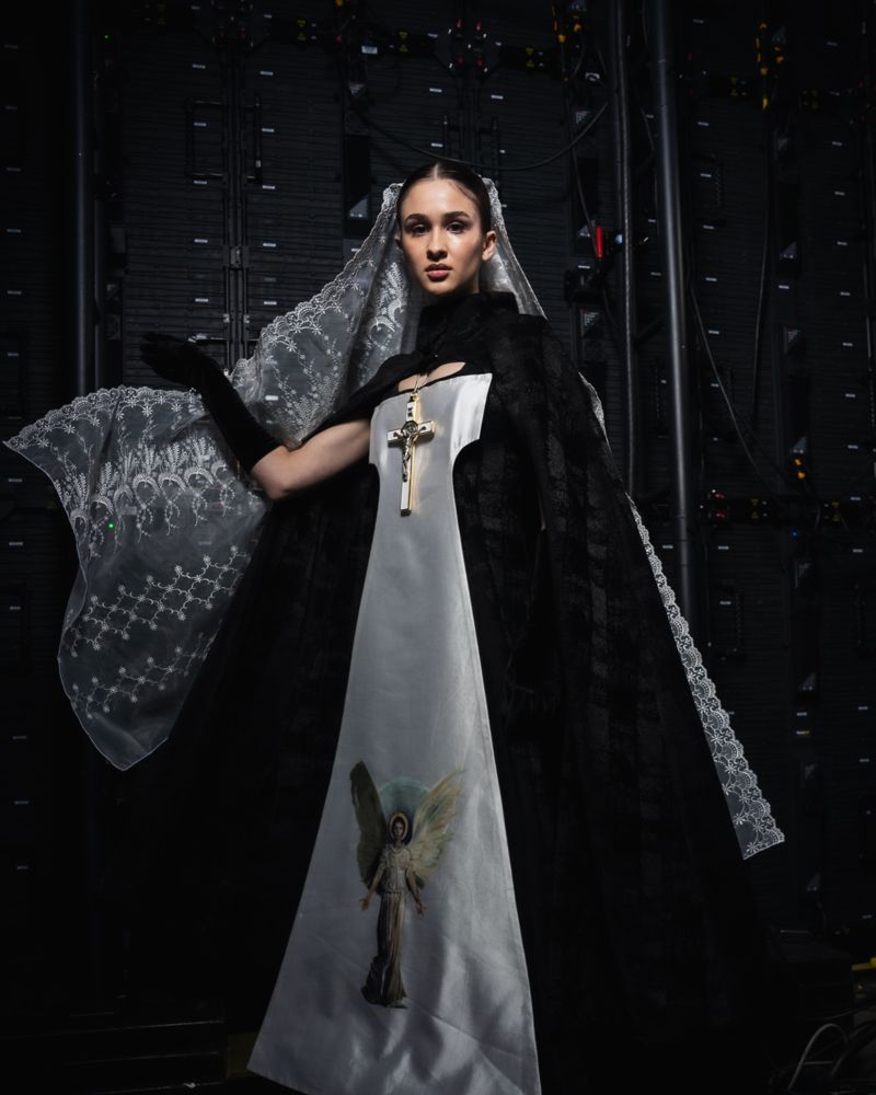 Veil and cross
